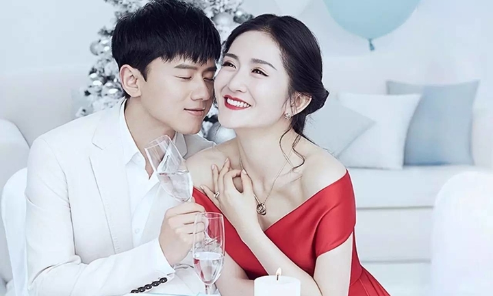 Tạ Na: Nỗ lực trở thành nữ MC hot nhất và chuyện tình 16 năm mặn nồng