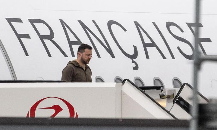 Tổng thống Ukraine đã tới Nhật Bản dự G7 bằng máy bay của Pháp