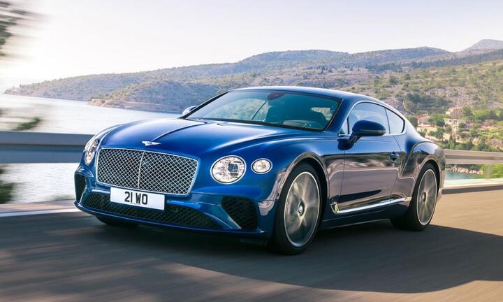 Triệu hồi loạt siêu xe Bentley tại Việt Nam 