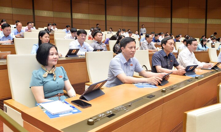 Trực tiếp: Quốc hội thảo luận về dự thảo Luật Giá (sửa đổi) 