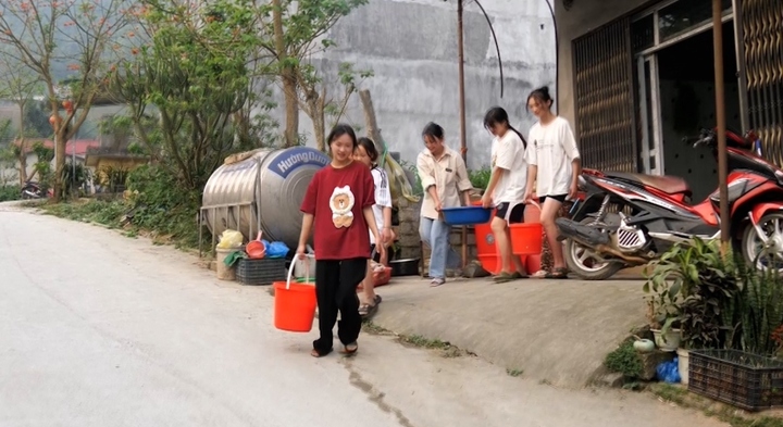 Bản Hồ khát nước sạch