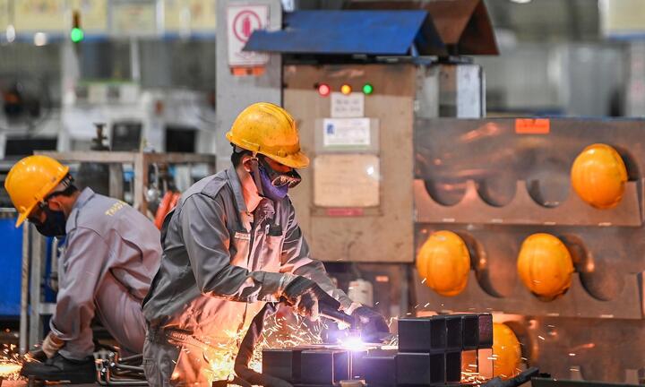 Thứ trưởng Bộ Tài chính: Ngân hàng đỏ mắt tìm doanh nghiệp để cho vay