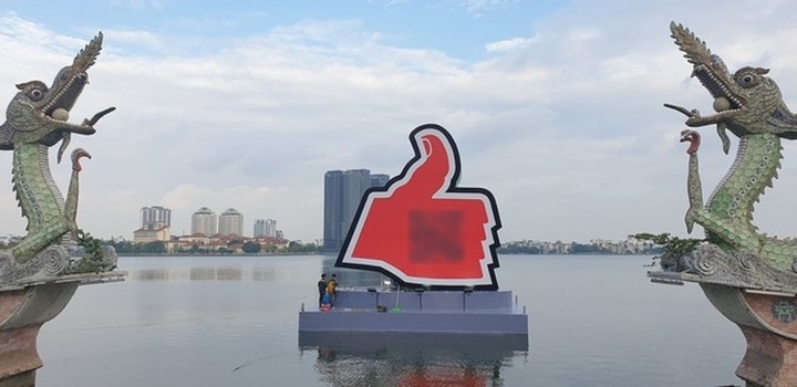 Hà Nội: Đơn vị lắp biểu tượng check-in hình ngón tay cái bị phạt 25 triệu đồng