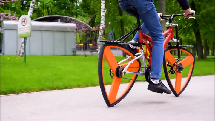 Kỹ sư chế tạo bánh xe đạp hình tam giác
