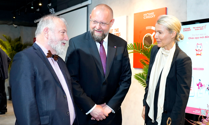 Lãnh đạo cấp cao Cộng hòa Czech gặp gỡ Home Credit Việt Nam