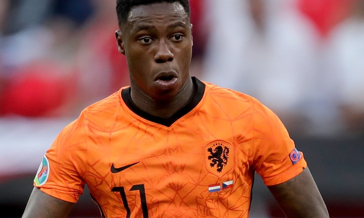 Tiền vệ ĐT Hà Lan bị cáo buộc buôn lậu hơn 1 tấn cocaine