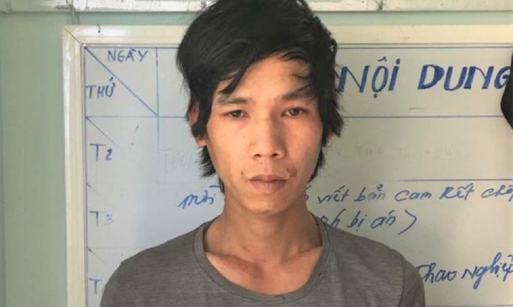 Gặp CSGT, người đàn ông vứt lại hơn 2 kg ma túy rồi bỏ chạy