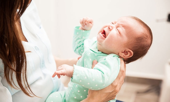 Trẻ sơ sinh bị rung lắc nguy hiểm thế nào?