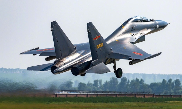 Trung Quốc đã làm gì để tiêm kích J-16 được đánh giá cao hơn cả Su-30?