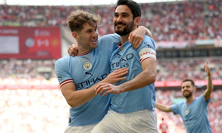 Gundogan lập cú đúp siêu phẩm hạ Man Utd, Man City vô địch FA Cup