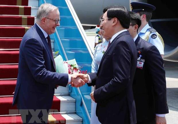 Thủ tướng Australia đến Hà Nội, bắt đầu thăm chính thức Việt Nam