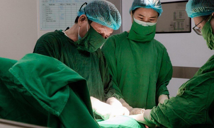 Khổ sở vì khối u xơ tử cung nặng 1,5kg hành hạ nhiều năm