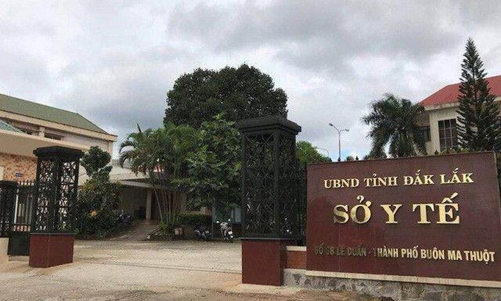 Giám đốc Sở Y tế Đắk Lắk bị kỷ luật