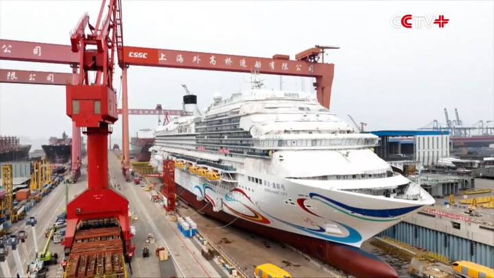 Trung Quốc xuất xưởng siêu du thuyền tự đóng nặng hơn 130.000 tấn