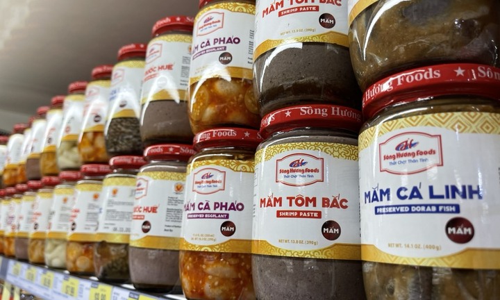 Cà pháo, mắm tôm, bánh lọc 'đi máy bay' vào thị trường Mỹ, Nhật