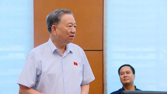 Bộ trưởng Công an: Hàng triệu người dân không có bất cứ loại giấy tờ nào