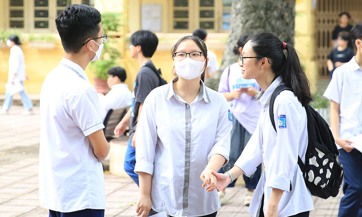 Xôn xao tỷ lệ trúng tuyển lớp 10 thấp kỷ lục: Sở GD&ĐT Hà Nội nói gì?