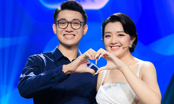 Á hậu Quản Hân kết đôi thành công cùng bác sĩ điển trai