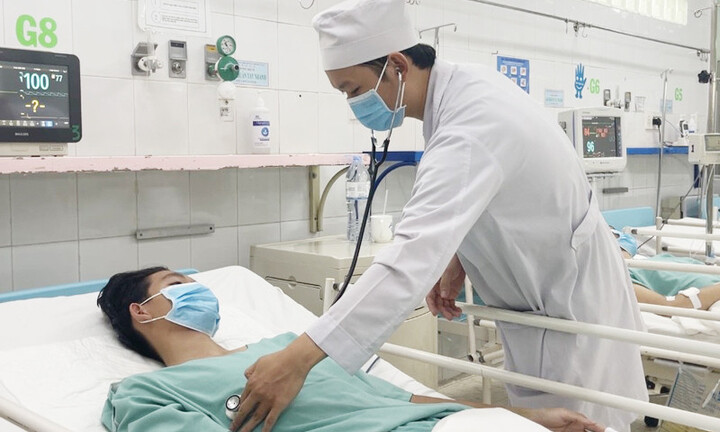 Vỡ gan sau tai nạn giao thông, bệnh nhân bình phục không cần phẫu thuật