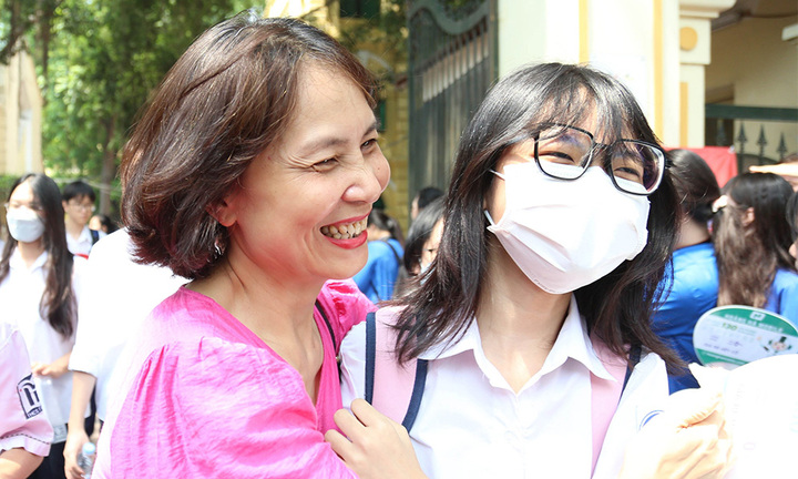 Gợi ý đáp án đề thi tuyển sinh lớp 10 môn Toán tại Hà Nội năm 2023