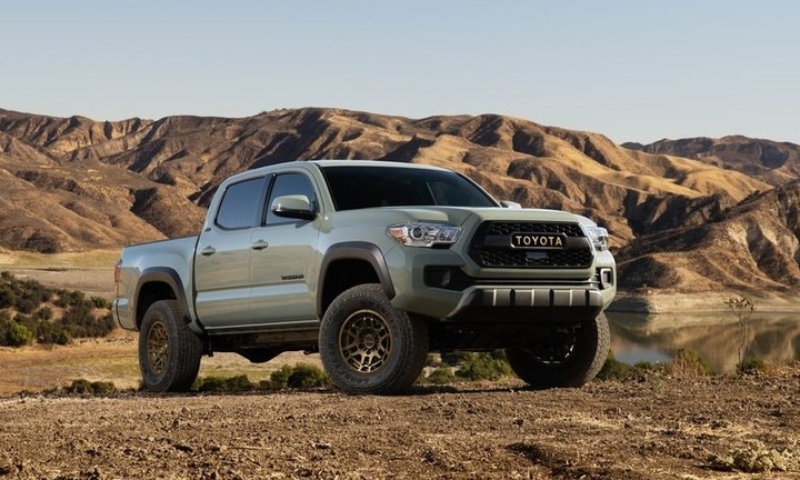 Toyota đầu tư 328 triệu USD cho bán tải hybrid