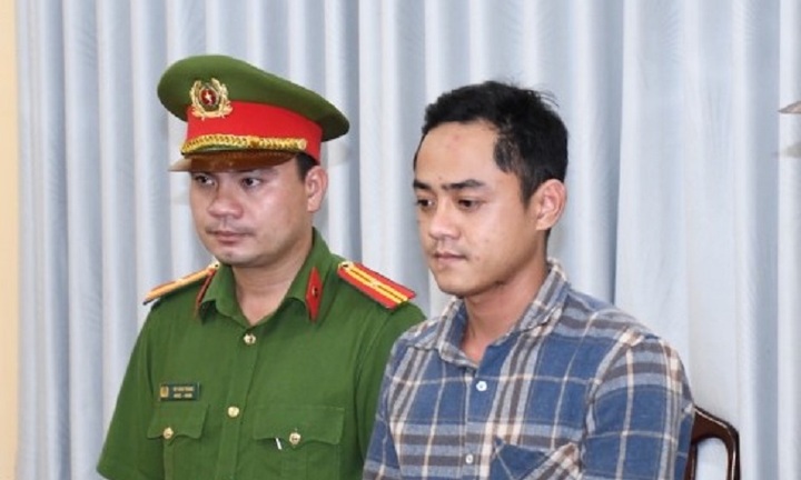 Khởi tố thanh niên chặn đường, đập xe cấp cứu ở Trà Vinh