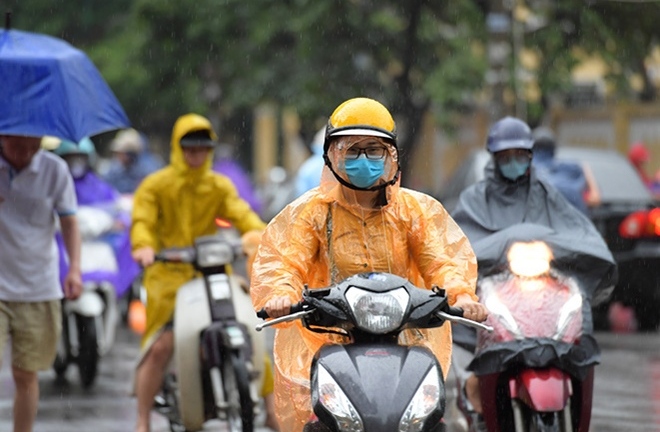 Dự báo thời tiết ngày 15/6: Mưa lớn giảm dần ở Bắc Bộ, Trung Bộ nắng nóng