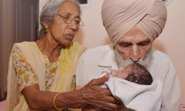 10 phụ nữ sinh con thành công ở tuổi hơn 60