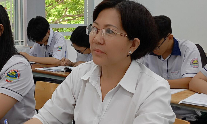 Thí sinh 64 tuổi dự thi tốt nghiệp THPT
