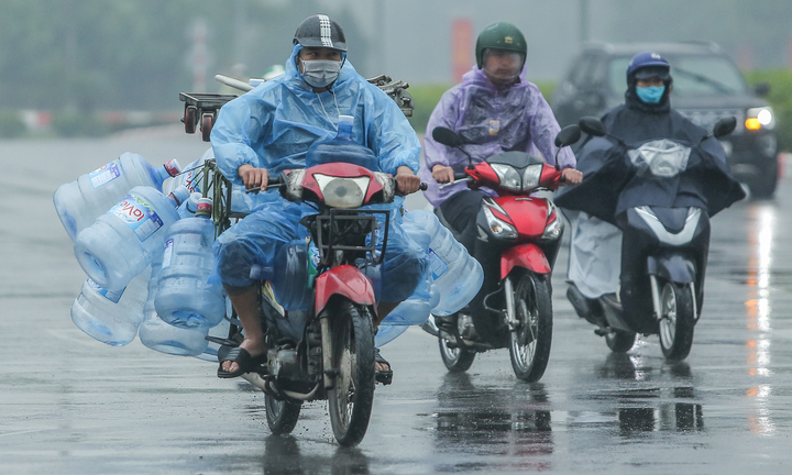 Dự báo thời tiết 16/6: Hà Nội ngày nắng nóng, chiều tối và đêm mưa rào