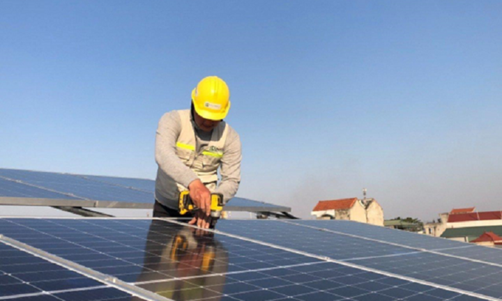 Hệ thống điện mặt trời có lưu trữ Hybrid giảm bớt nỗi lo mùa nắng nóng 