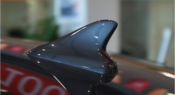 'Vây cá mập' trên nóc xe ô tô có công dụng gì?