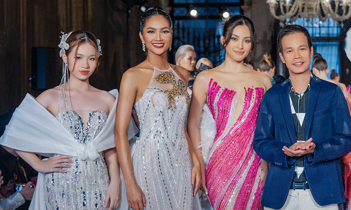 Mẫu nhí 14 tuổi Bảo Hà trình diễn cùng H’Hen Niê, Tiểu Vy trong show thời trang