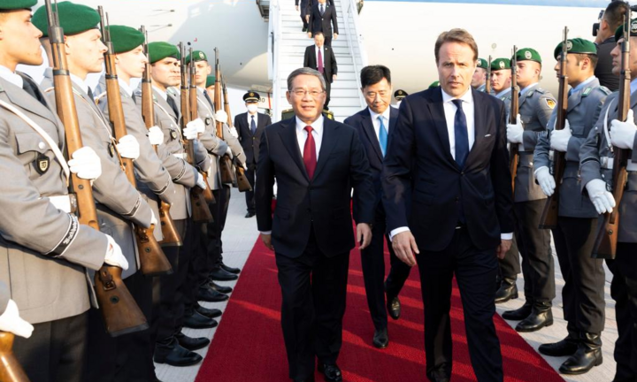 Thủ tướng Trung Quốc bắt đầu chuyến thăm châu Âu