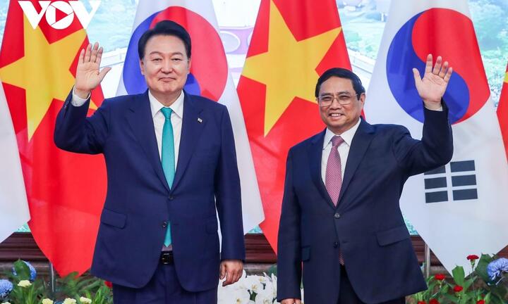 Thủ tướng Chính phủ Phạm Minh Chính hội kiến Tổng thống Hàn Quốc Yoon Suk Yeol