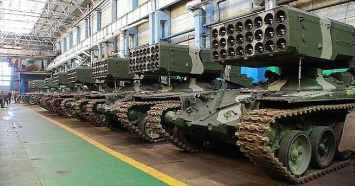 Tại sao nhà máy sản xuất xe tăng Omsk lại không sản xuất T-90?