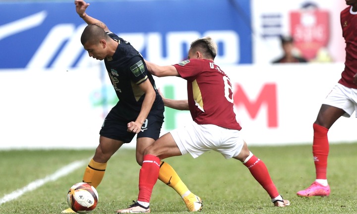 Trực tiếp bóng đá HAGL 0-0 TP.HCM: Bóng dội xà ngang