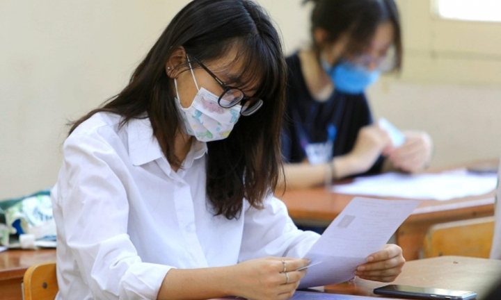 Tranh cãi bài thi 21 trang: 'Không có kiến thức, muốn viết dài cũng khó'