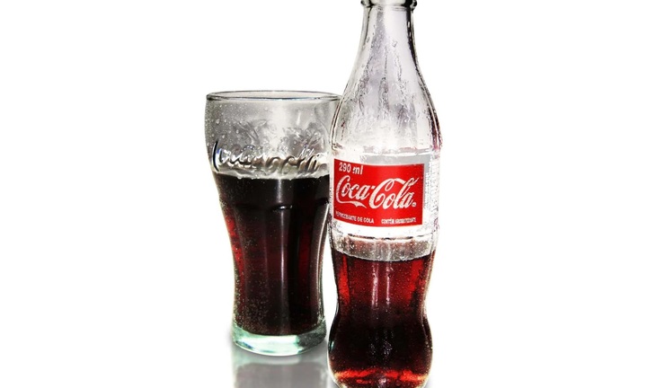 Uống Coca Cola nhiều có tốt không, điều gì xảy ra với cơ thể sau khi uống?