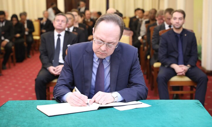 Bạn bè quốc tế tiếc thương nguyên Phó Thủ tướng Vũ Khoan