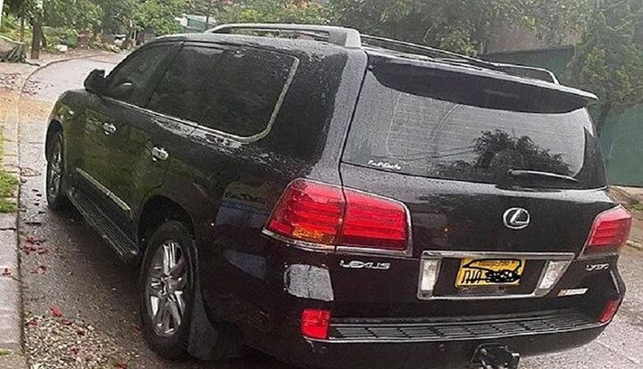 Công an Thanh Hoá khởi tố vụ án hàng loạt xe 'khủng' tạm nhập 'quên' tái xuất 