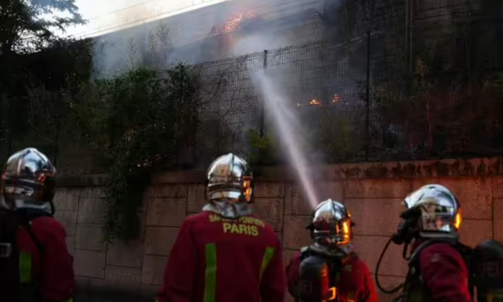 Bạo loạn, khói lửa bao trùm Paris sau khi cảnh sát bắn chết thanh niên 17 tuổi