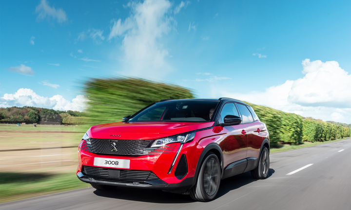 Giảm 50% lệ phí trước bạ, khách hàng được hưởng 'ưu đãi kép' khi mua xe