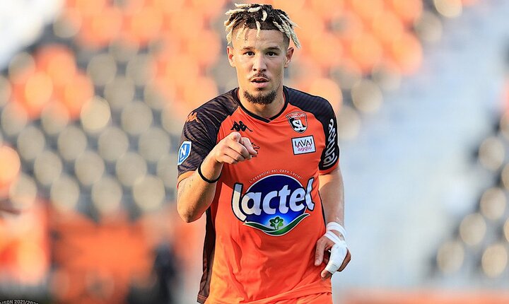 Cầu thủ Việt kiều giá 12 tỷ đồng đá cùng giải với Quang Hải rơi vào cảnh thất nghiệp