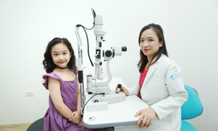 Ortho-K: Phương pháp hạn chế tiến triển cận thị hiệu quả