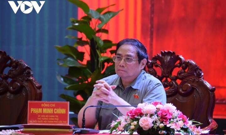 Thủ tướng Phạm Minh Chính tiếp xúc cử tri Cần Thơ