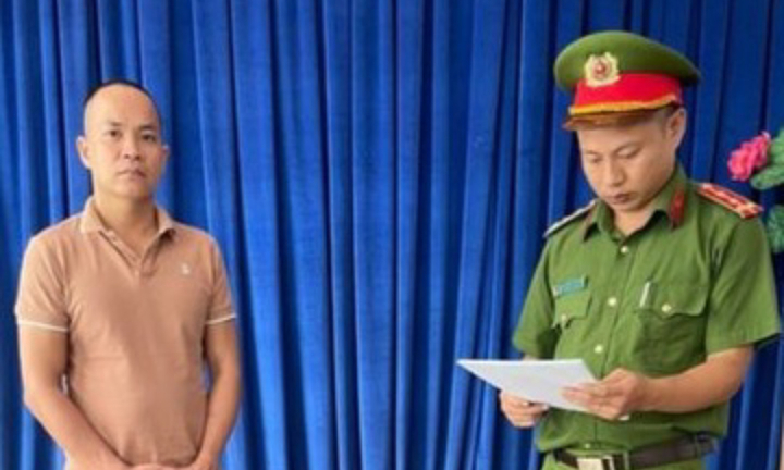 Trùm cho vay lãi nặng dưới vỏ bọc bỏ mối thịt gà