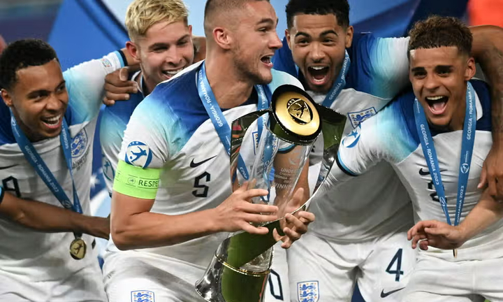 VAR sai lầm nghiêm trọng trong ngày Anh vô địch U21 EURO