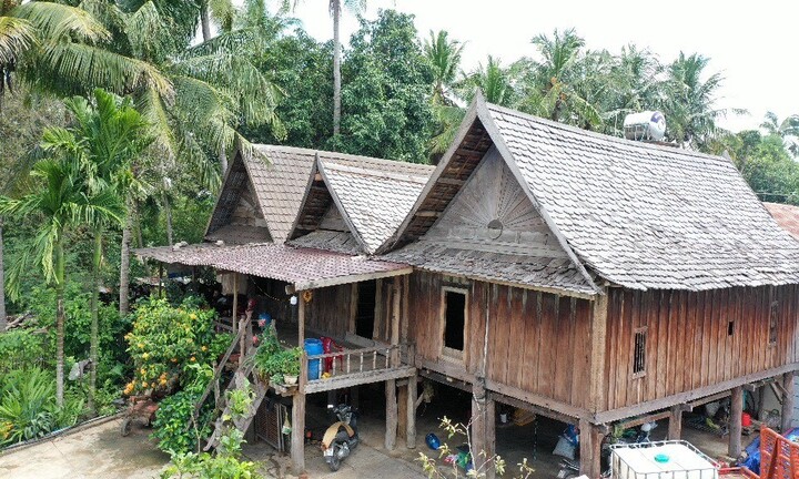 Ngôi nhà sàn hơn 130 năm tuổi của vua săn voi