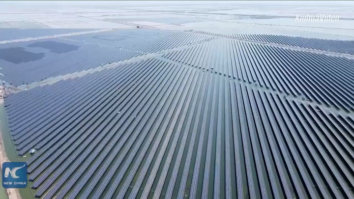 Nhà máy quang điện 1.000 MW trên mặt nước ở Trung Quốc 